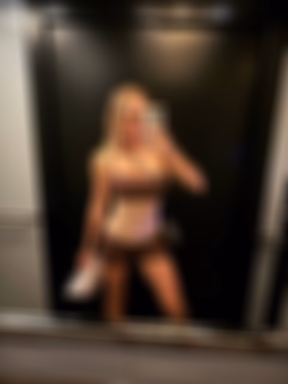 Alina 33 Novohrad-Volynskyi Ukraine Je veux un couple avec une vraie communication