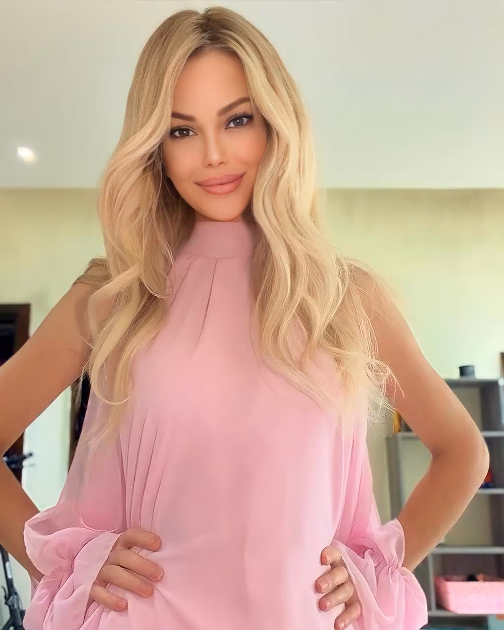 Snizhana 36 Dubai United Arab Emirates Je veux un couple basé sur la confiance
