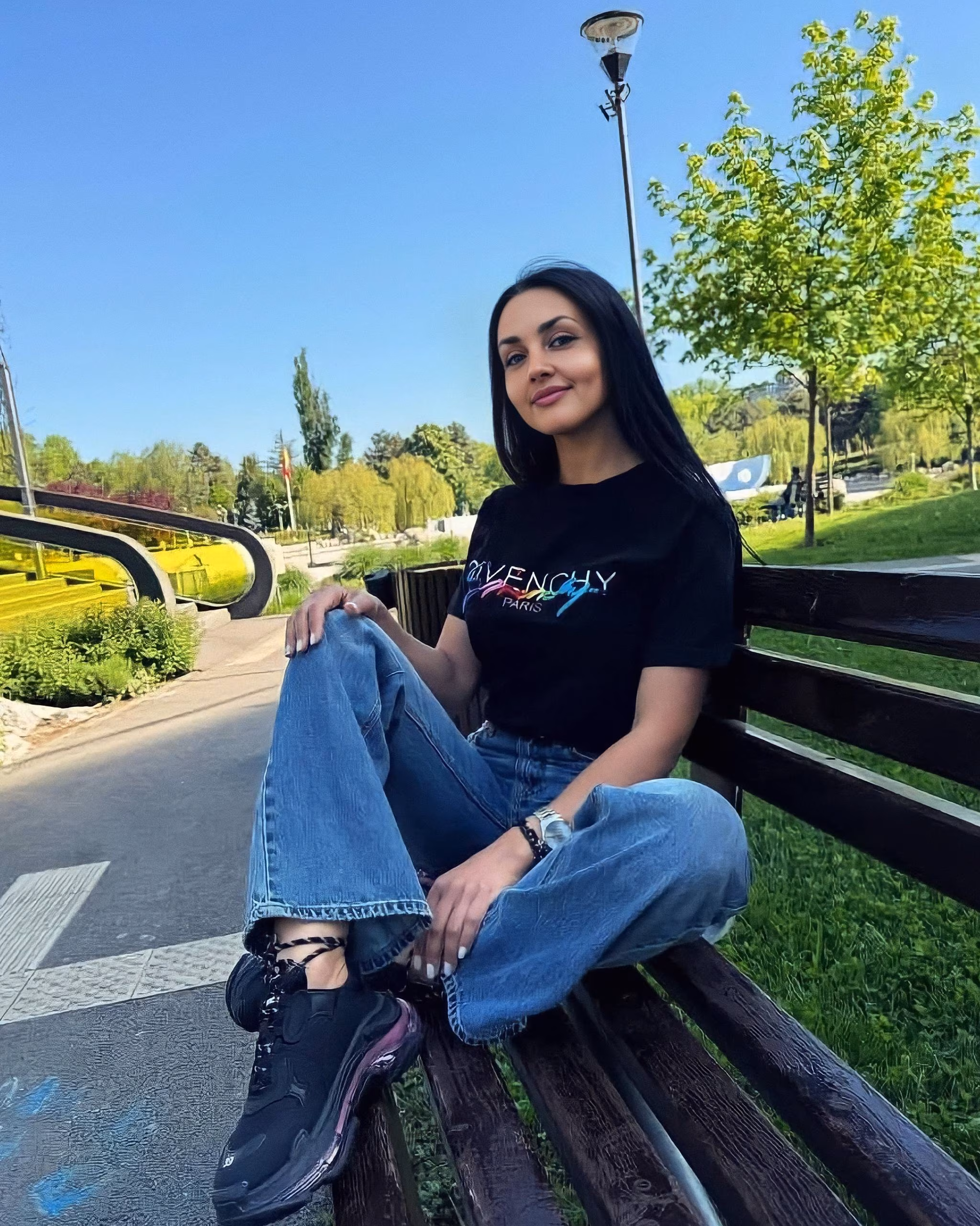 Olena 40 Chernihiv Ukraine Je veux un couple où l on se comprend vraiment