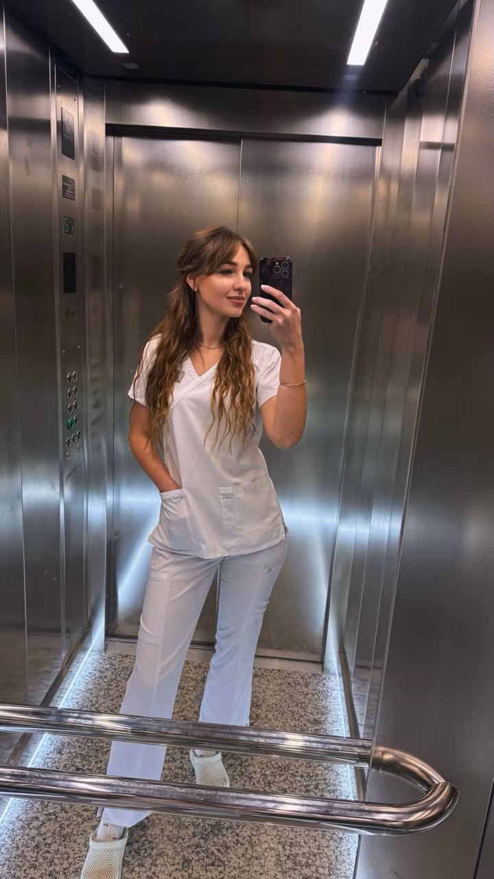 Diana 28 Lutsk Ukraine Je veux une relation de couple stable et durable