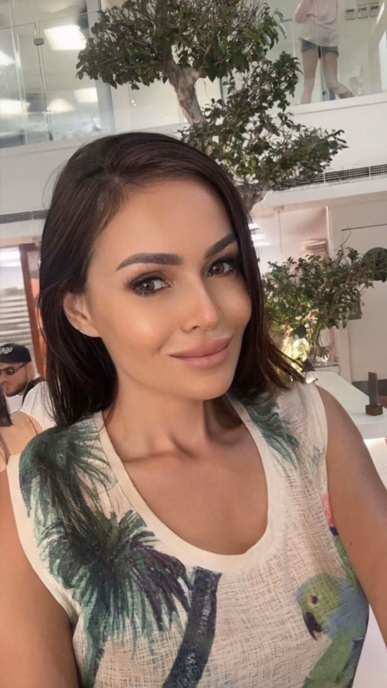 Olena 43 Cyprus/New York Cyprus Je veux une relation qui devienne un vrai couple