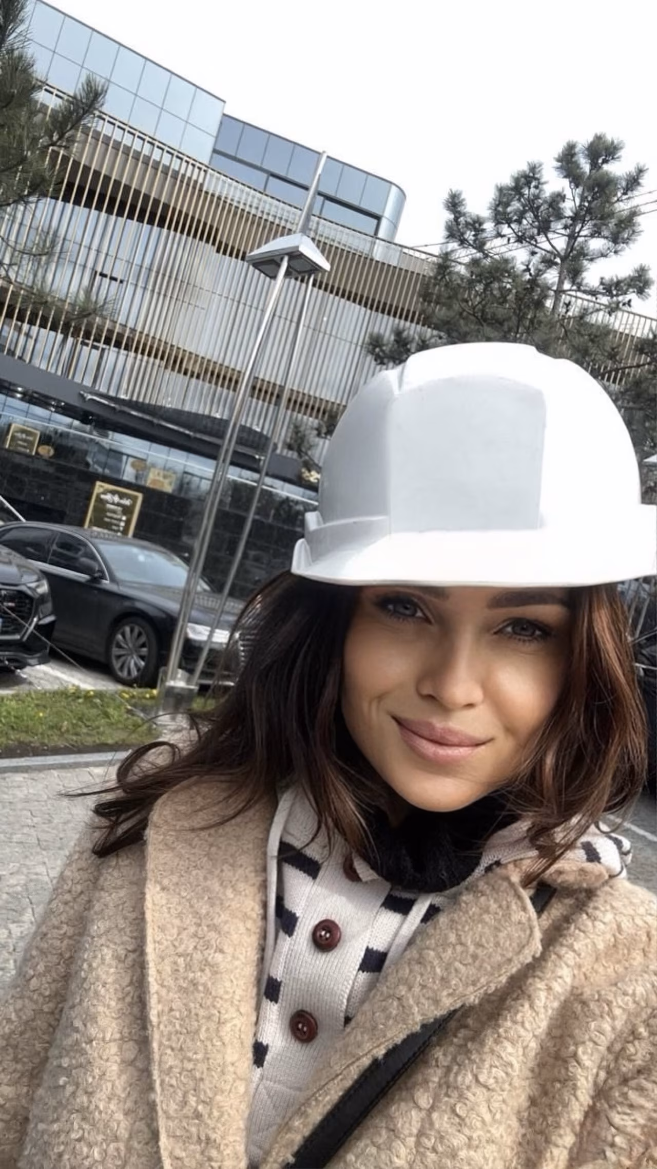 Olena 43 Cyprus/New York Cyprus Je veux une relation qui devienne un vrai couple