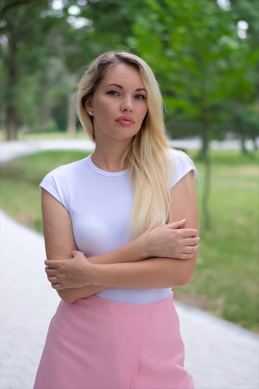 Olga 42 Bucharest Romania Je veux vivre une aventure de couple
