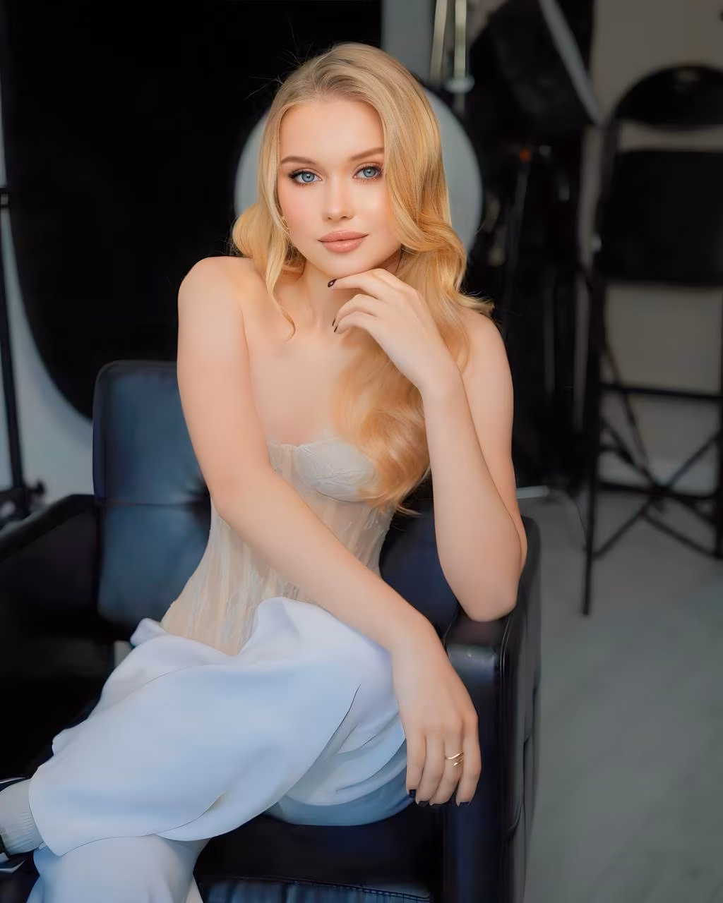 Anastasiia 19 Lutsk Ukraine Prête à tout pour un couple épanoui