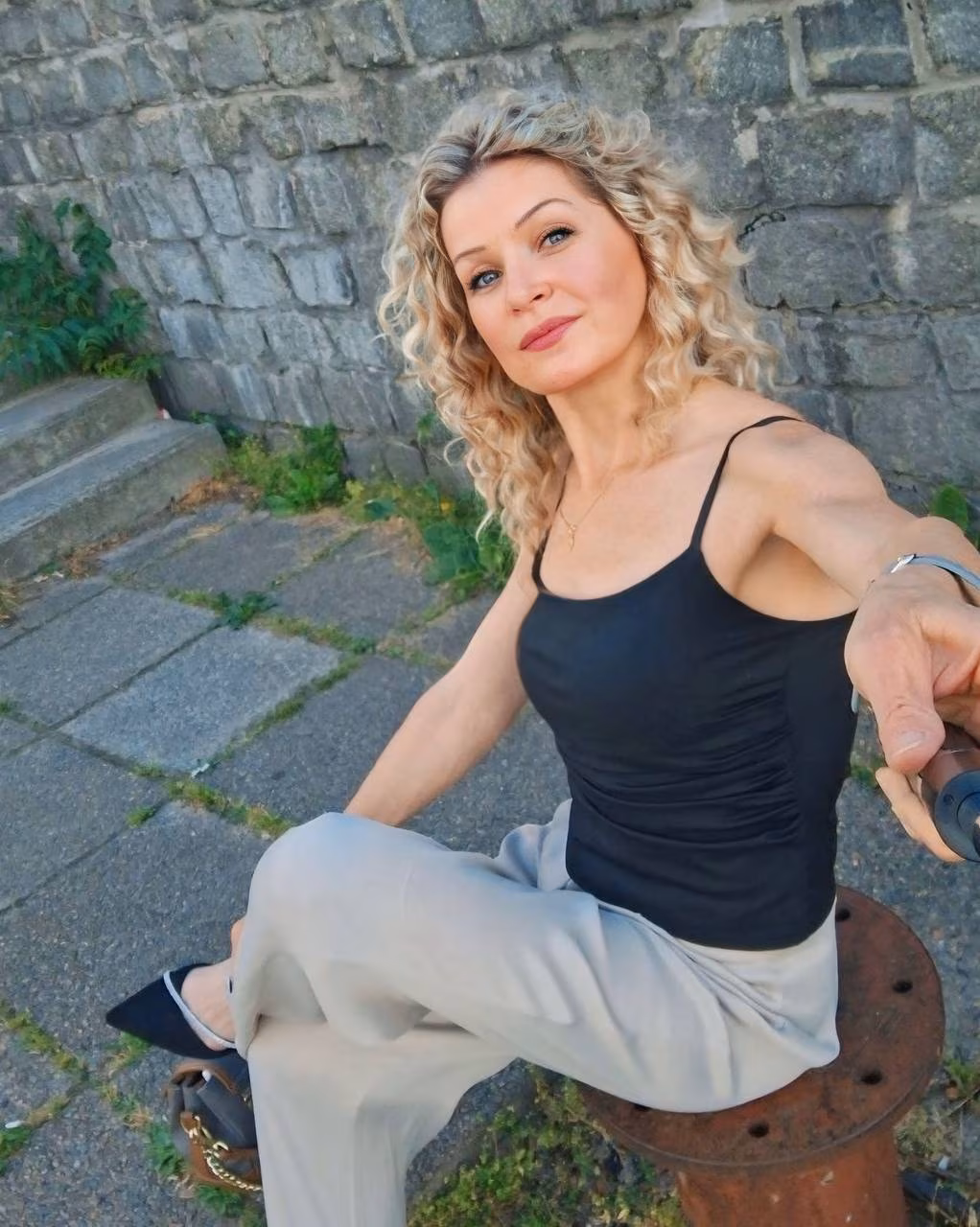 Irina 57 Dnipro  Ukraine Cherche un homme pour former une belle équipe