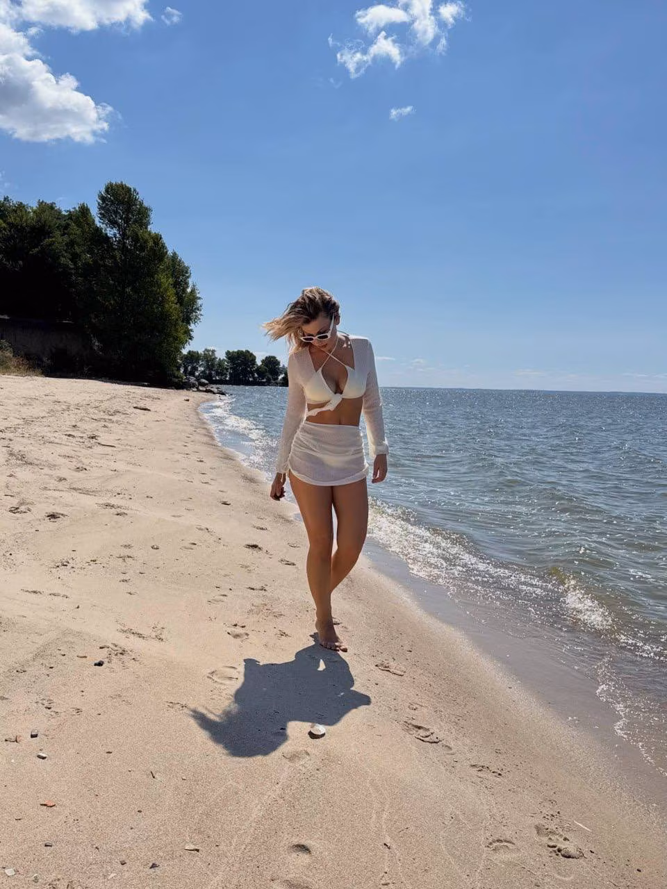 Alena 36 Kharkiv Ukraine Cherche un homme pour une relation de couple épanouie