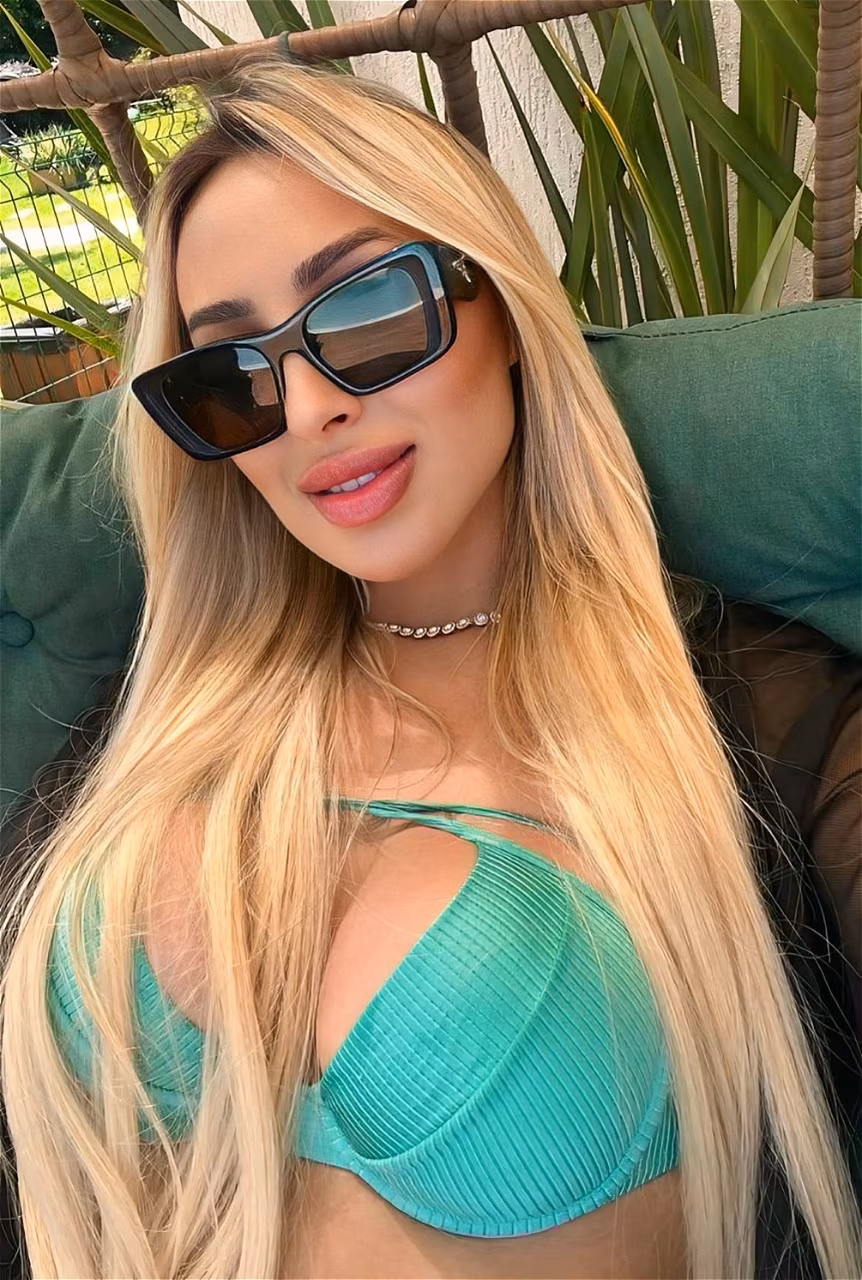 Paola 26 Curitiba Brazil Cherche un homme pour une relation de couple épanouie