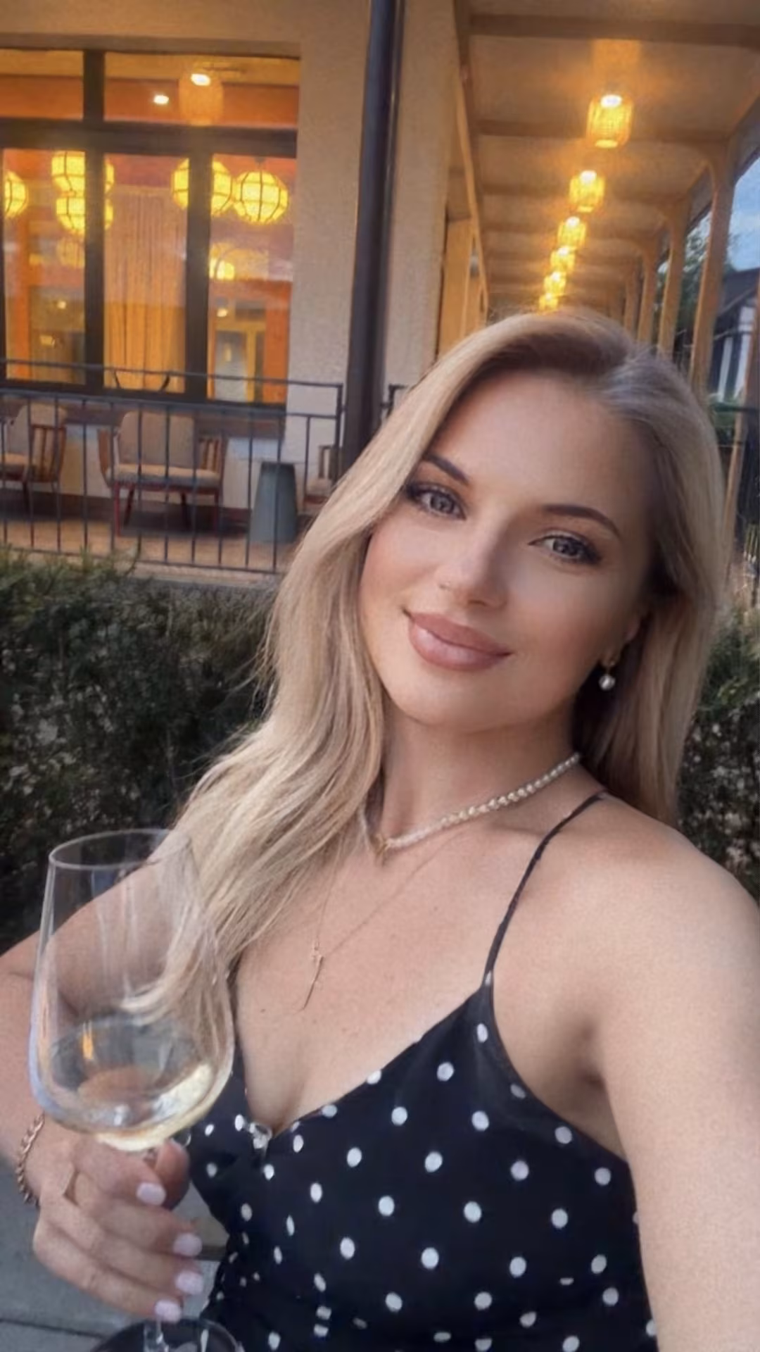 Yulia 46 Weil am Rhein  Germany Cherche un partenaire pour un couple authentique