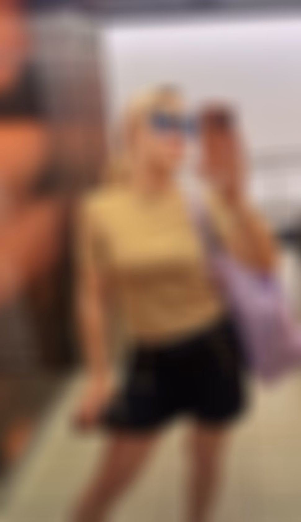 Yulia 46 Weil am Rhein  Germany Cherche un partenaire pour un couple authentique