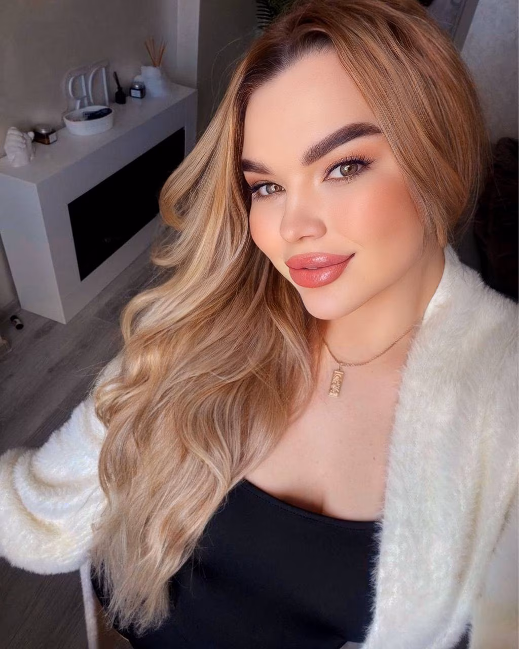 Kateryna 24 Kyiv Ukraine Cherche un partenaire pour un couple authentique