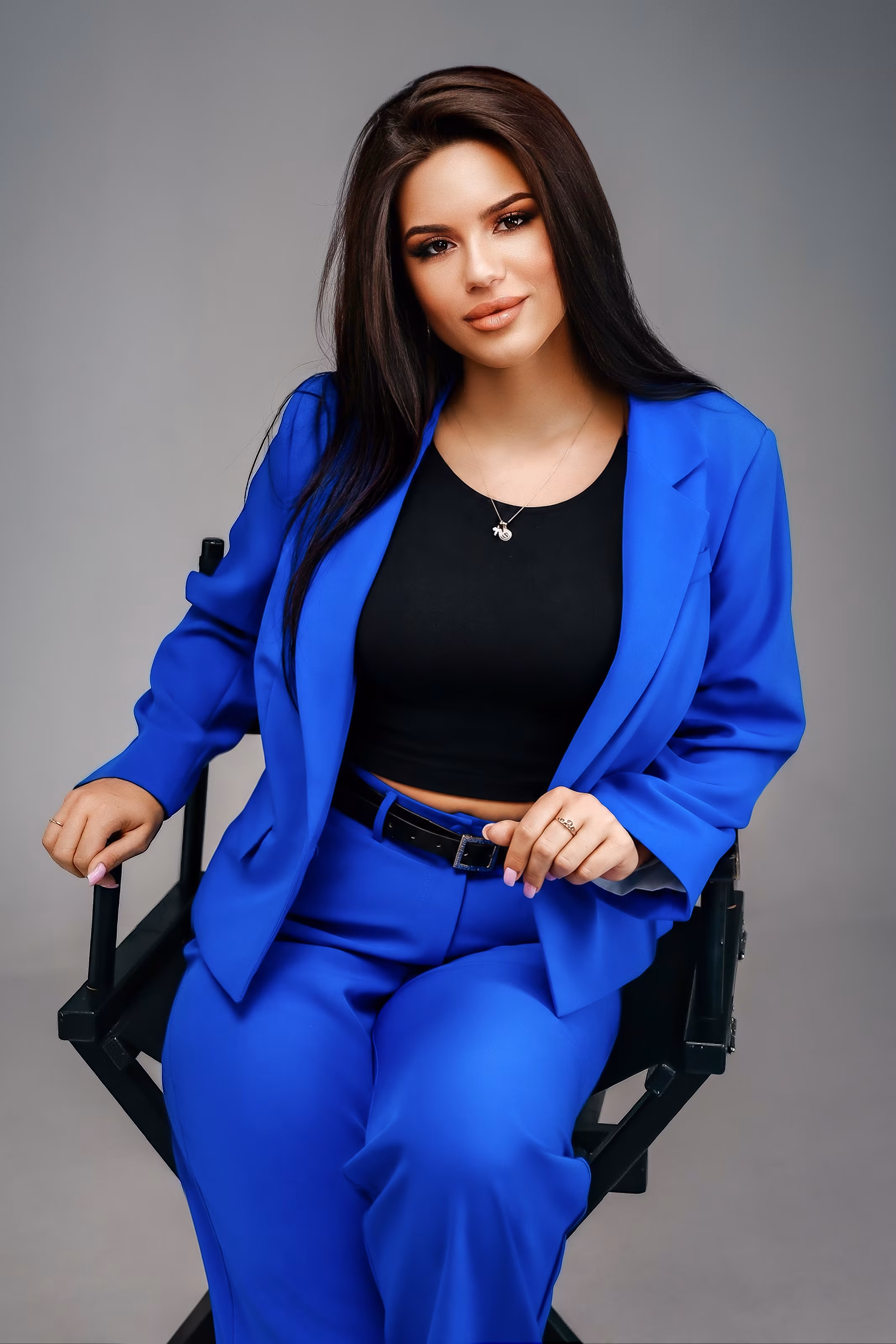 Zhanna 22 Kyiv Ukraine Cherche un partenaire pour un couple solide et aimant