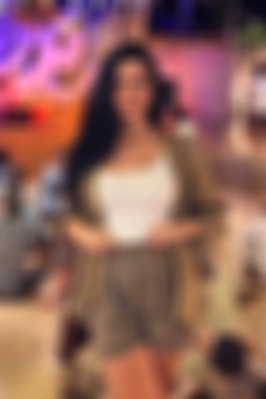 Zhanna 22 Kyiv Ukraine Cherche un partenaire pour un couple solide et aimant