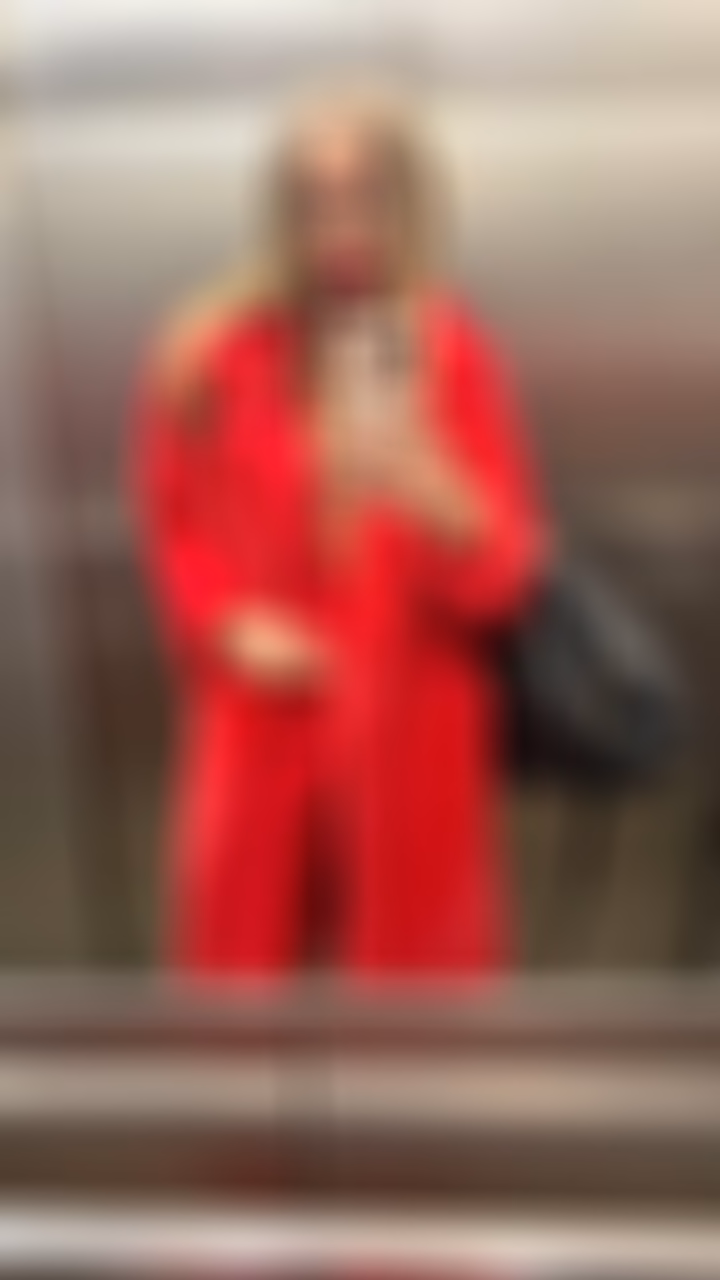 Larisa 50 Kharkiv Ukraine Cherche un partenaire pour une aventure de couple sincère