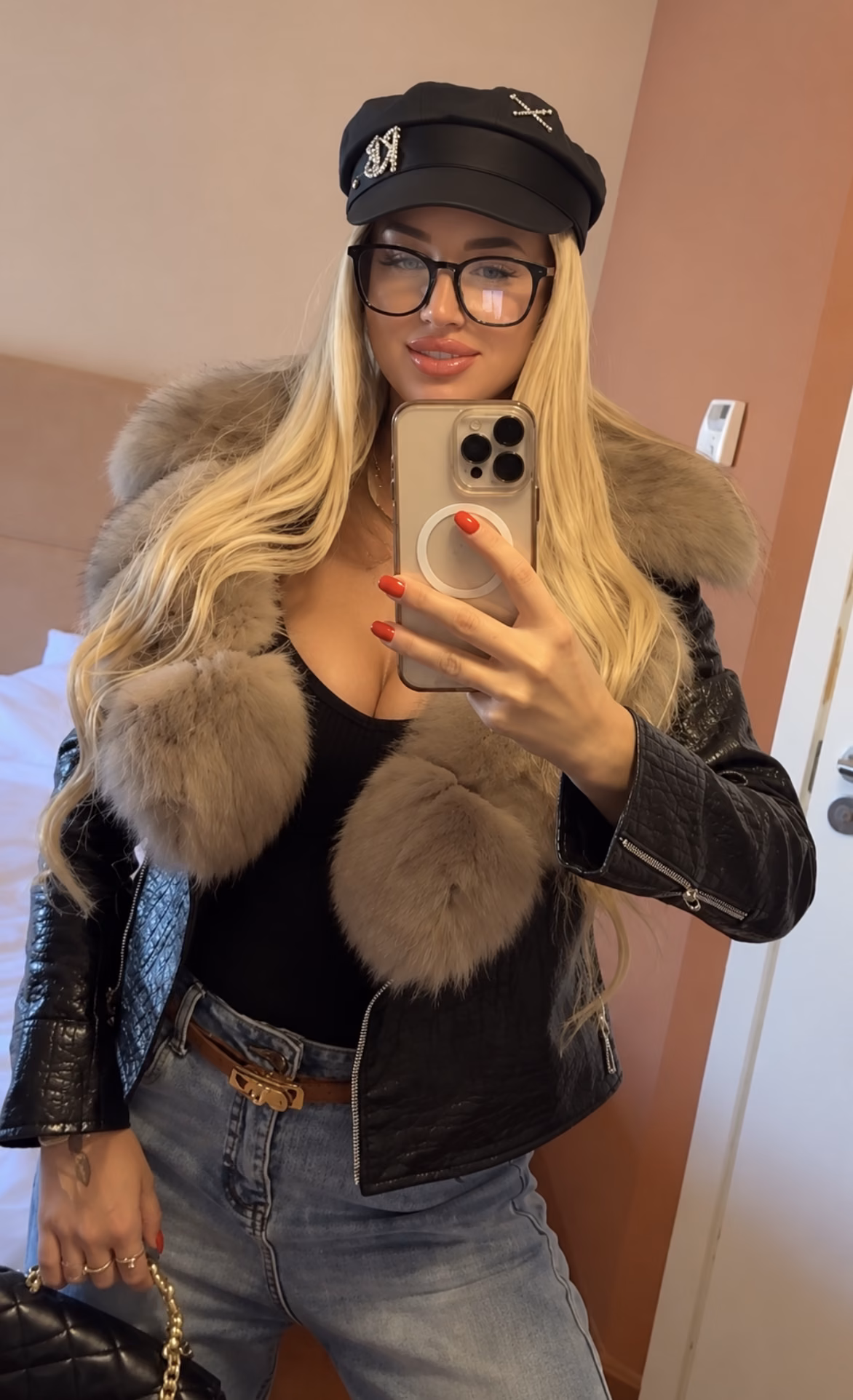 Alina 34 Kremenchuk Ukraine Je suis prête à m ouvrir à une rencontre couple