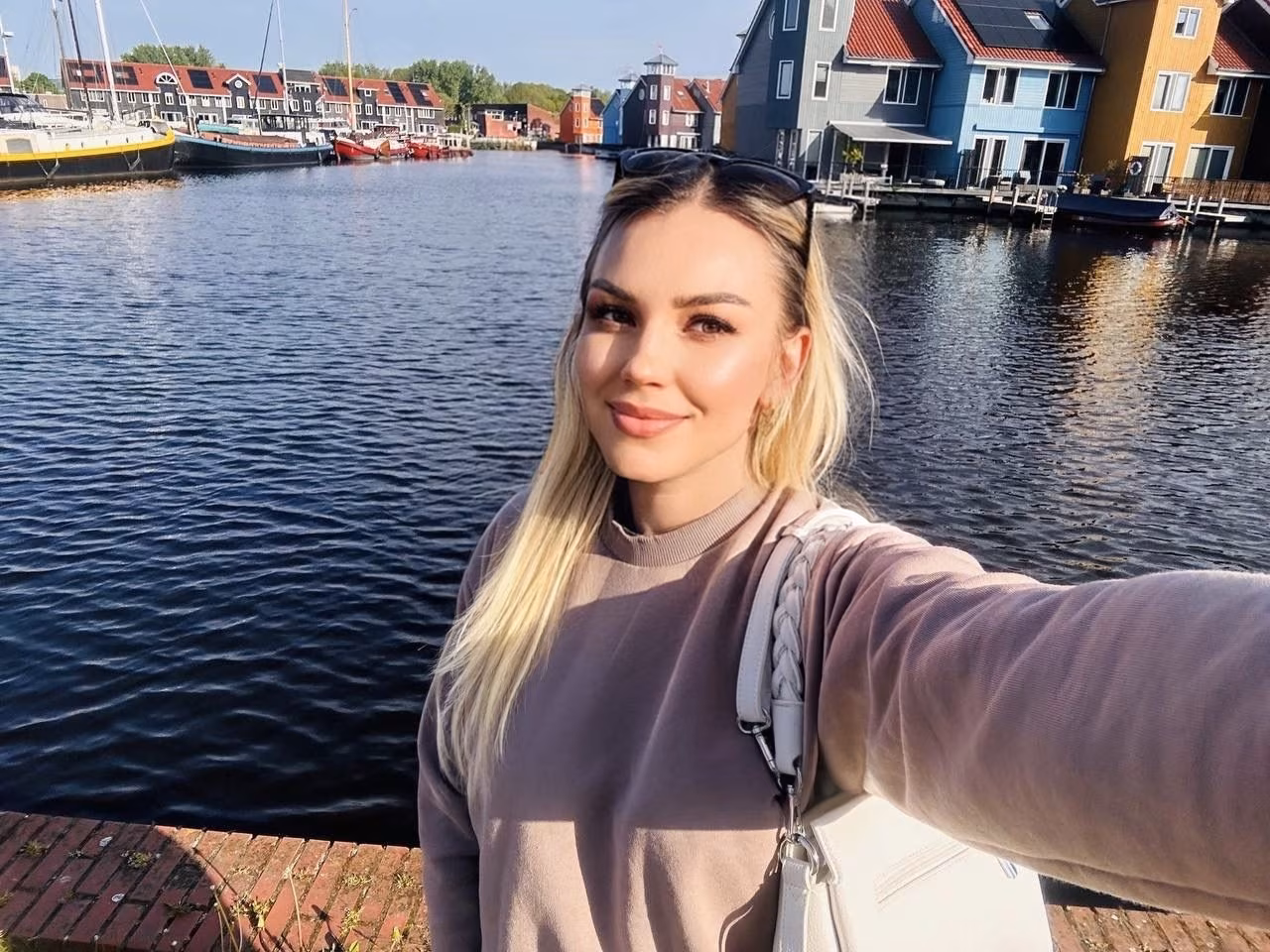 Nataliia 44 Hannover Germany Je suis prête à vivre une grande histoire de couple