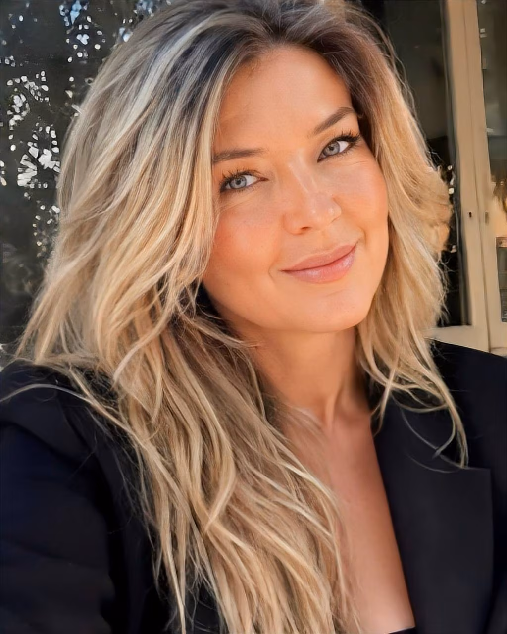 Yulia 51 Grenoble France Je veux un couple avec des projets et des rêves
