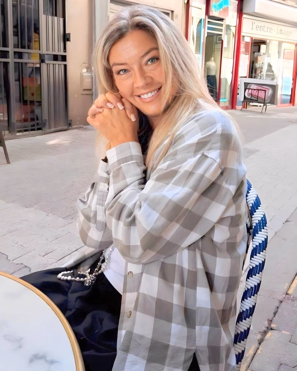 Yulia 51 Grenoble France Je veux un couple avec des projets et des rêves