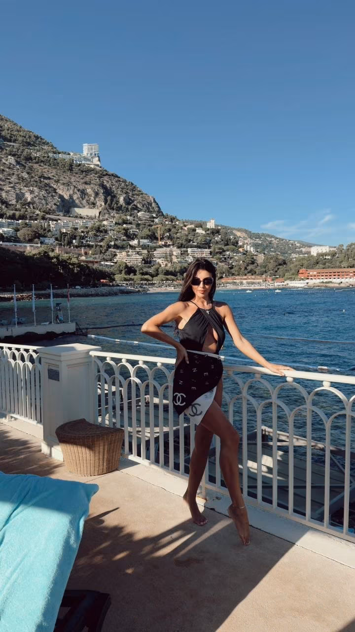 Violeta 28 Berlin Germany Je veux un couple où la confiance règne