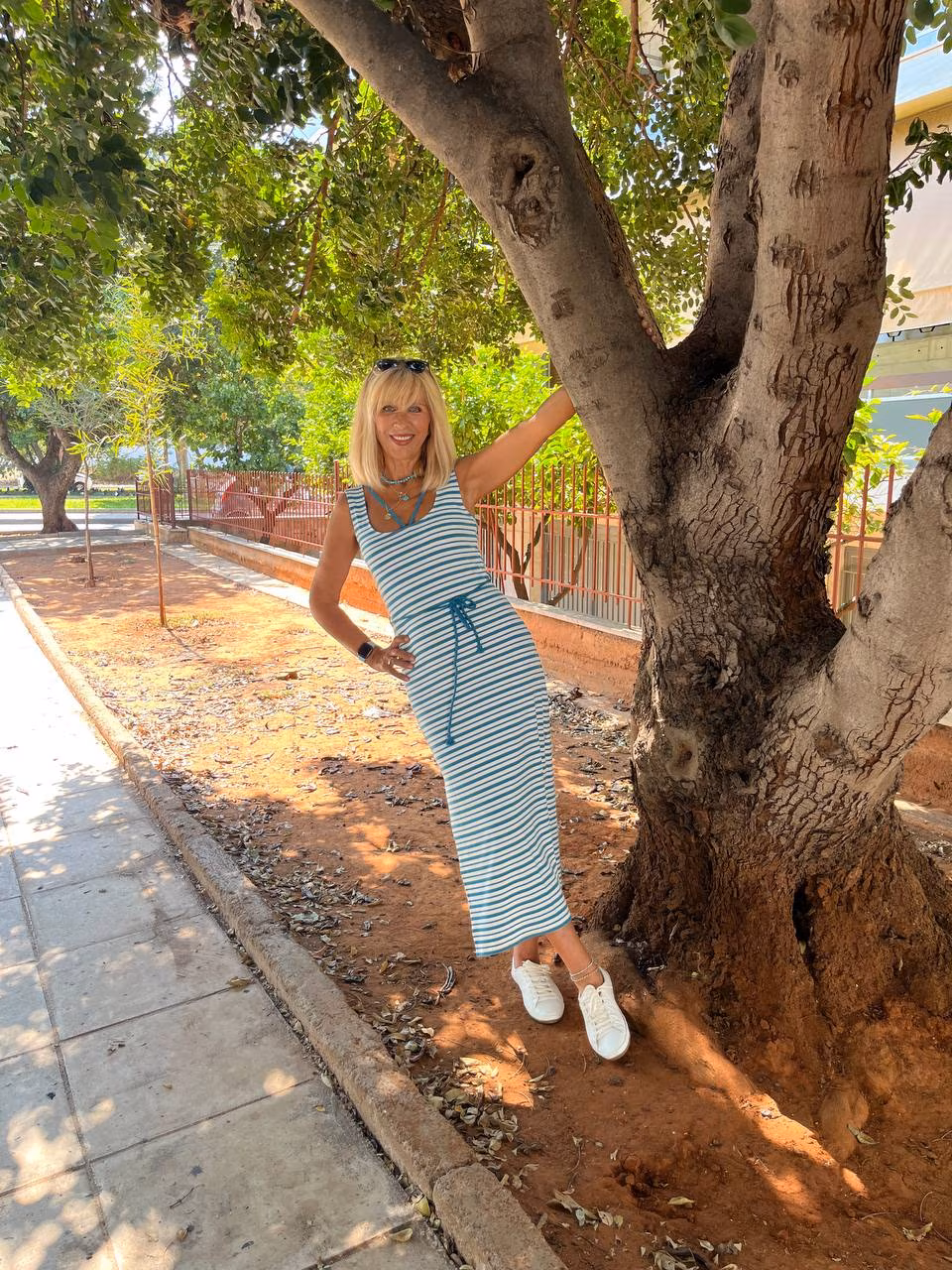 Nataliya 56 Athens Greece Je veux un couple où l on se comprend vraiment