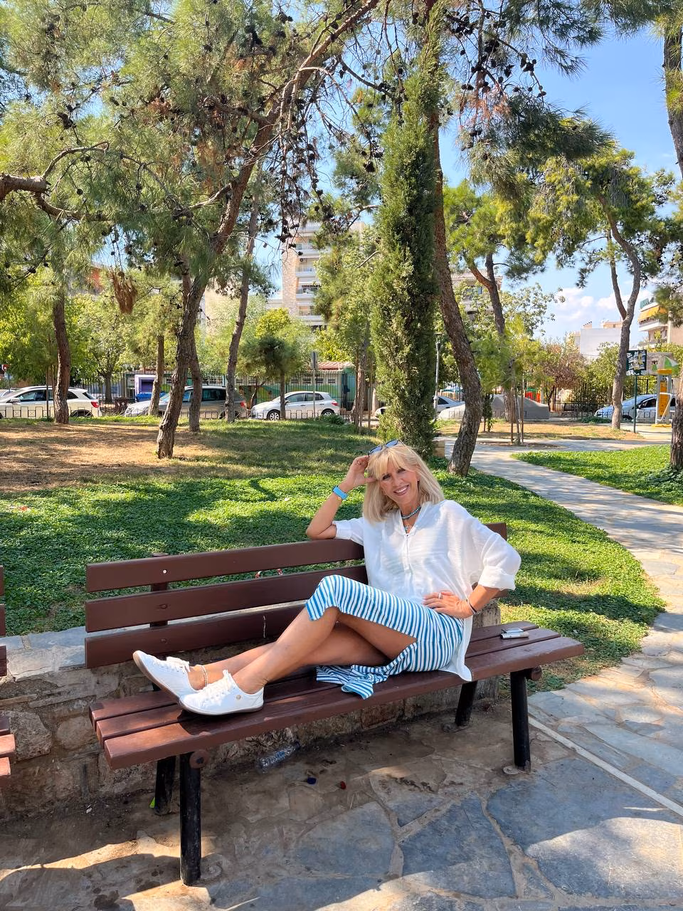 Nataliya 56 Athens Greece Je veux un couple où l on se comprend vraiment