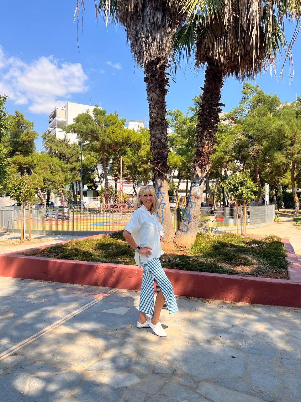 Nataliya 56 Athens Greece Je veux un couple où l on se comprend vraiment