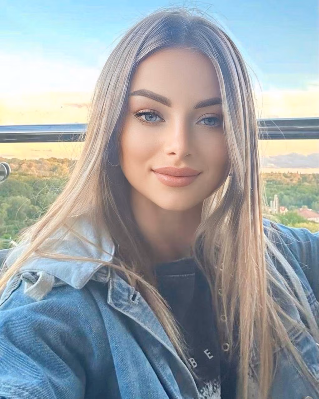 Anna 35 Ivano-Frankivsk Ukraine Je veux un couple où l on se soutient mutuellement