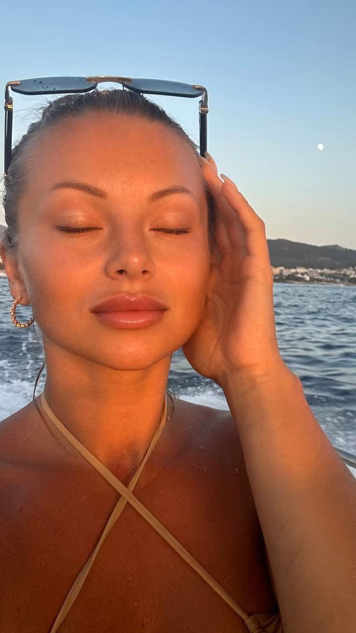 Anna 35 Ivano-Frankivsk Ukraine Je veux un couple où l on se soutient mutuellement