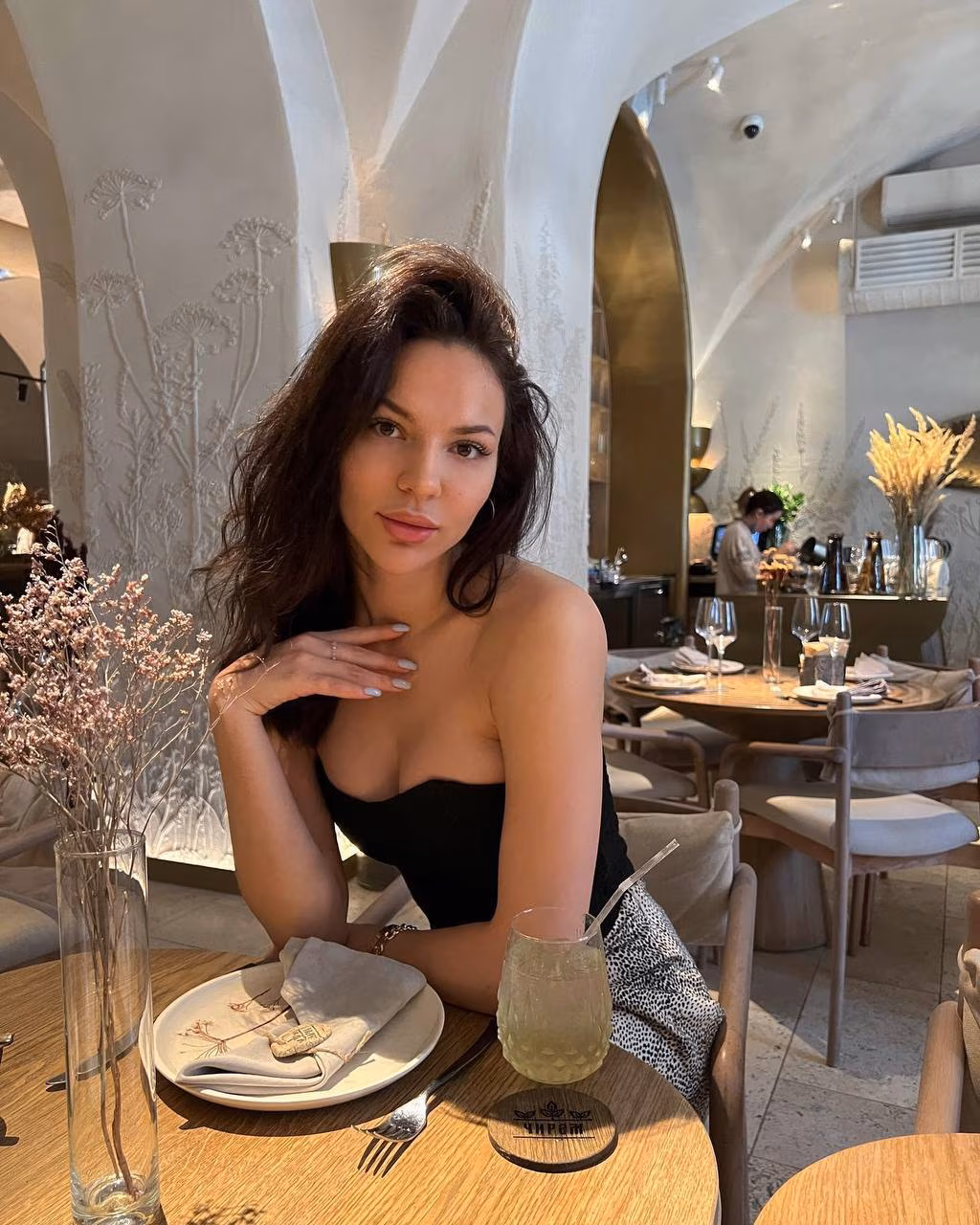 Alyona Kazan Russia Je veux un couple pour la vie, pour toujours