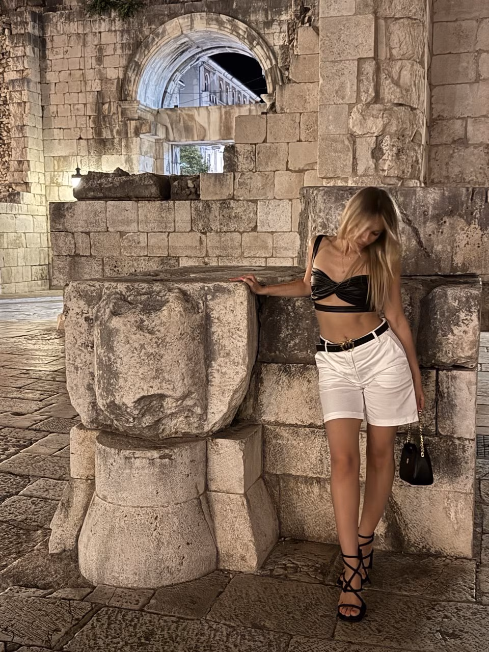 Polina 29 Odessa Ukraine Je veux un couple pour la vie, pour toujours