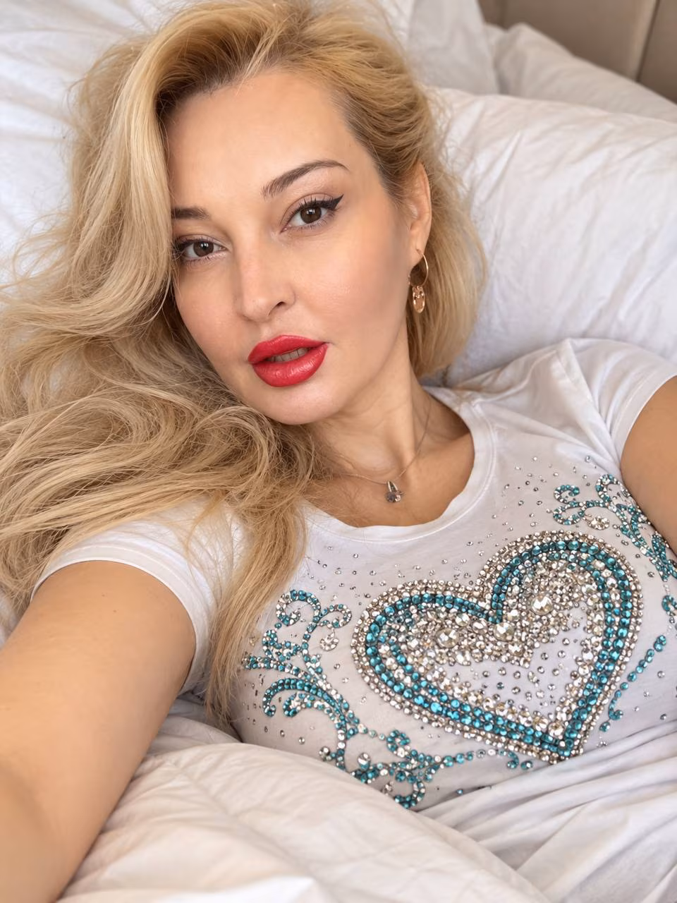 Olena 42 Kyiv Ukraine Je veux un couple qui respecte nos différences