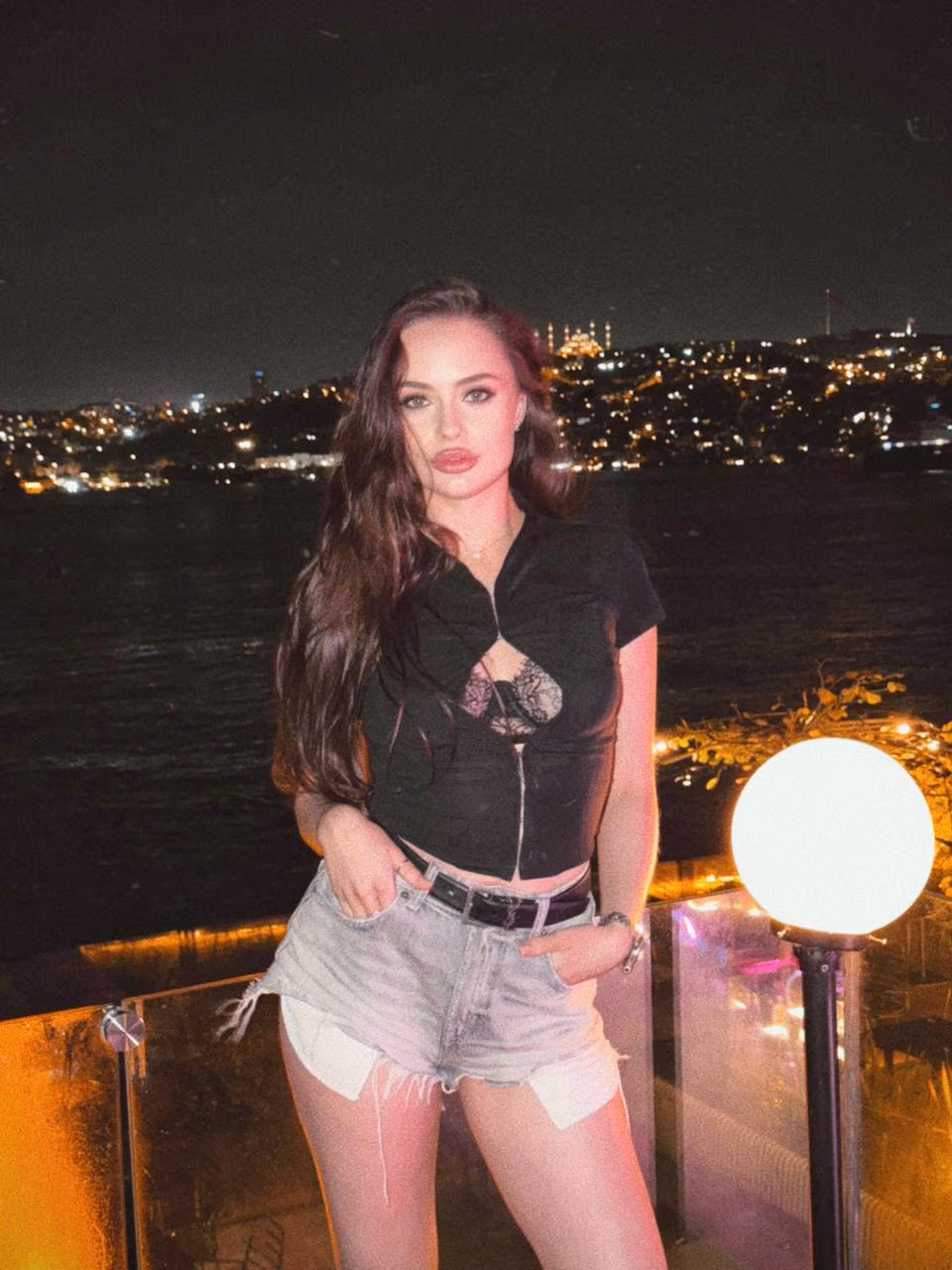 Diana 25 Kyiv Ukraine Je veux un couple qui respecte nos différences