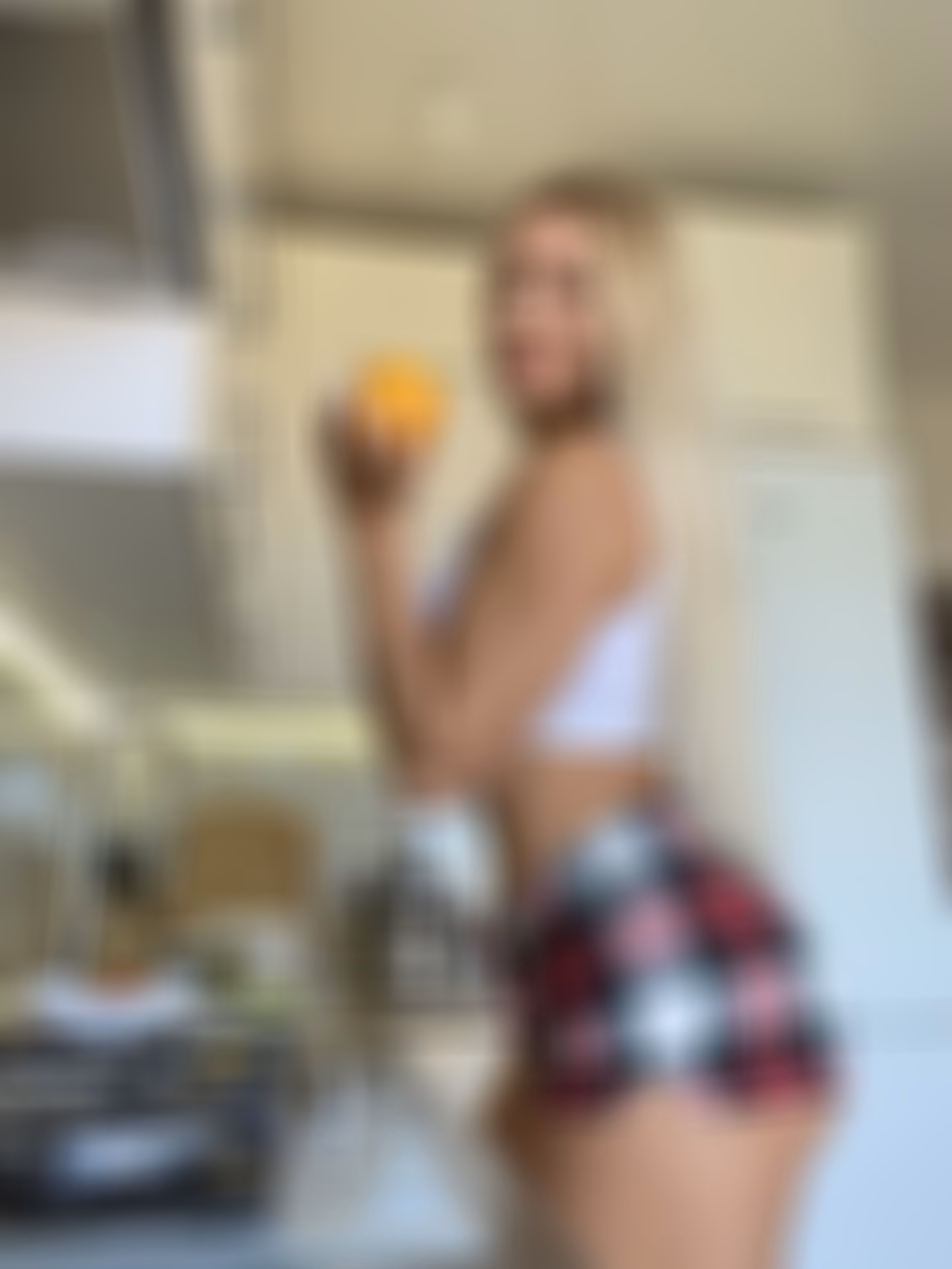 Yulia 40 Keswick Canada Je veux une relation de couple stable et durable