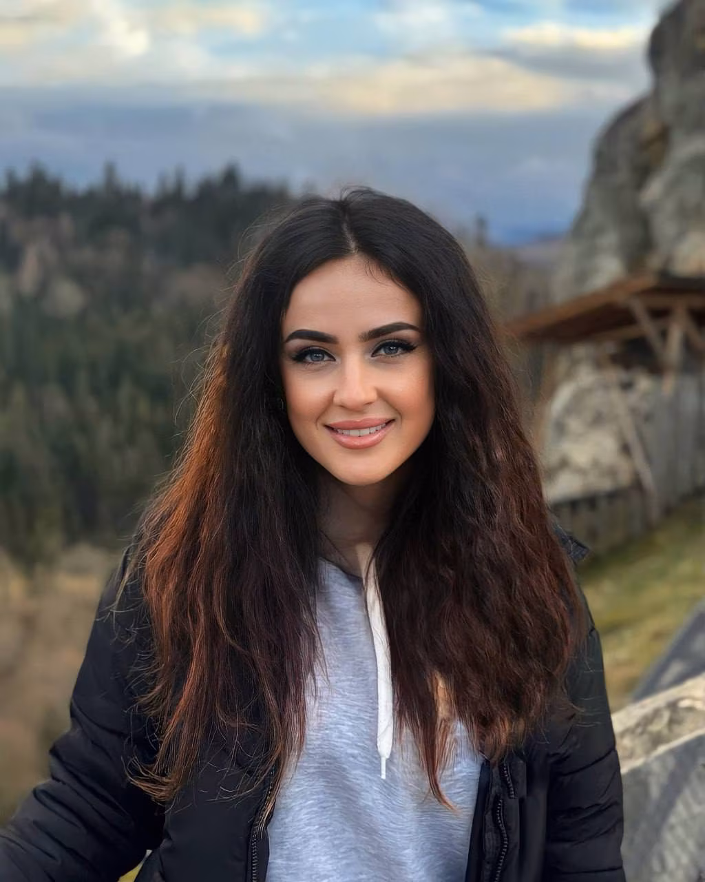 Irina 35 Kyiv  Ukraine Je veux une relation de couple stable et durable