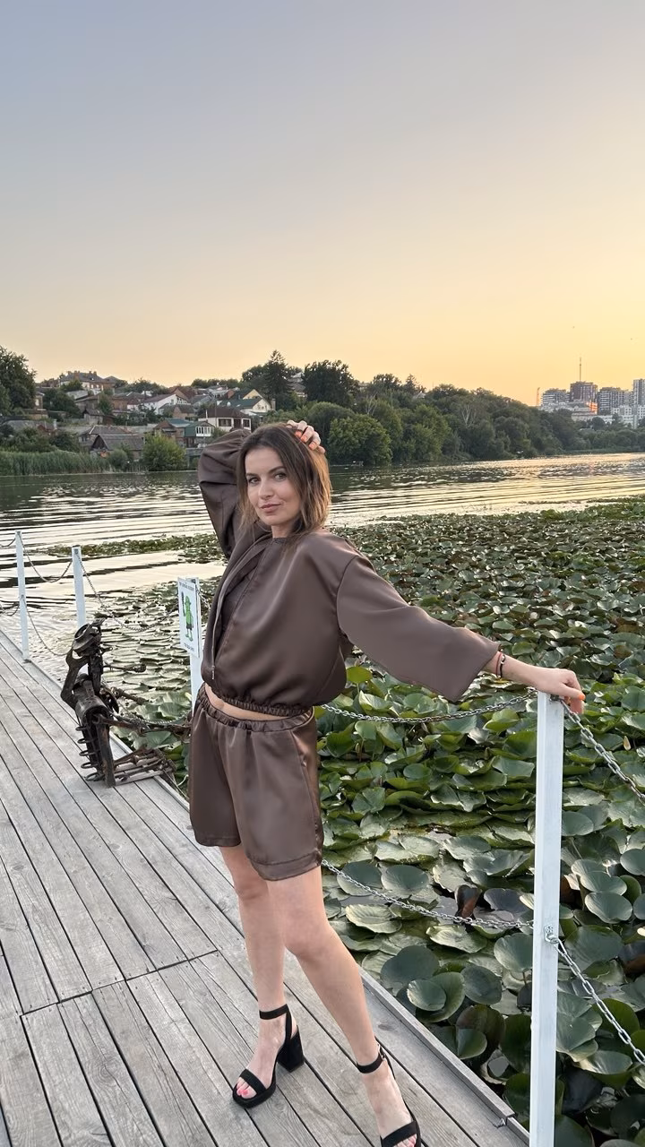 Svetlana 36 Cherkasy; Mielec (Poland) Ukraine Je veux une relation qui aboutisse à un couple heureux