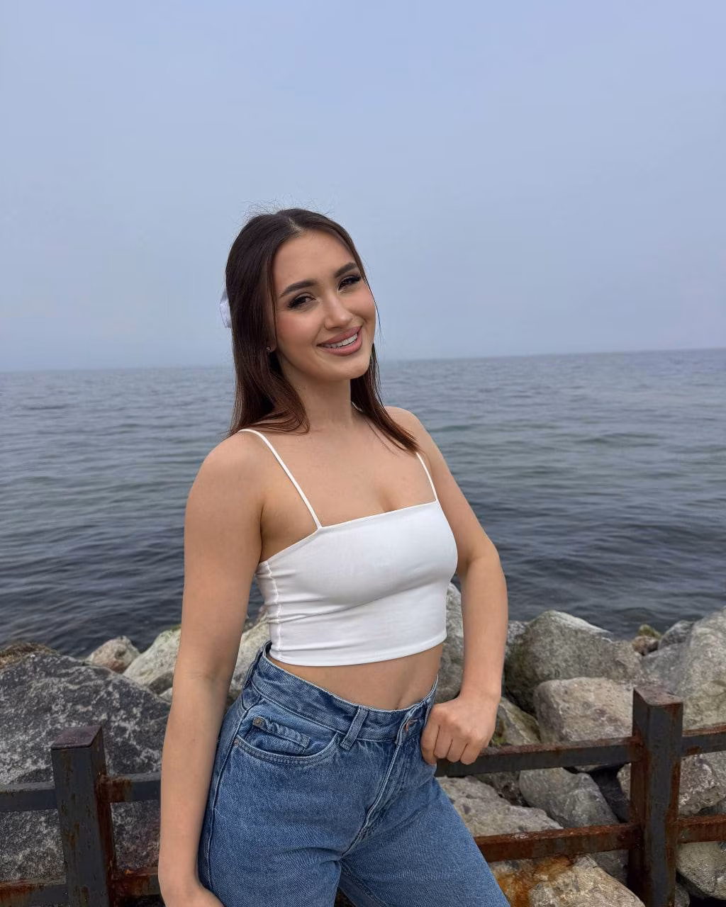 Viktoriia 21 Kropyvnytskyi  Ukraine Je veux vivre en couple et être heureuse