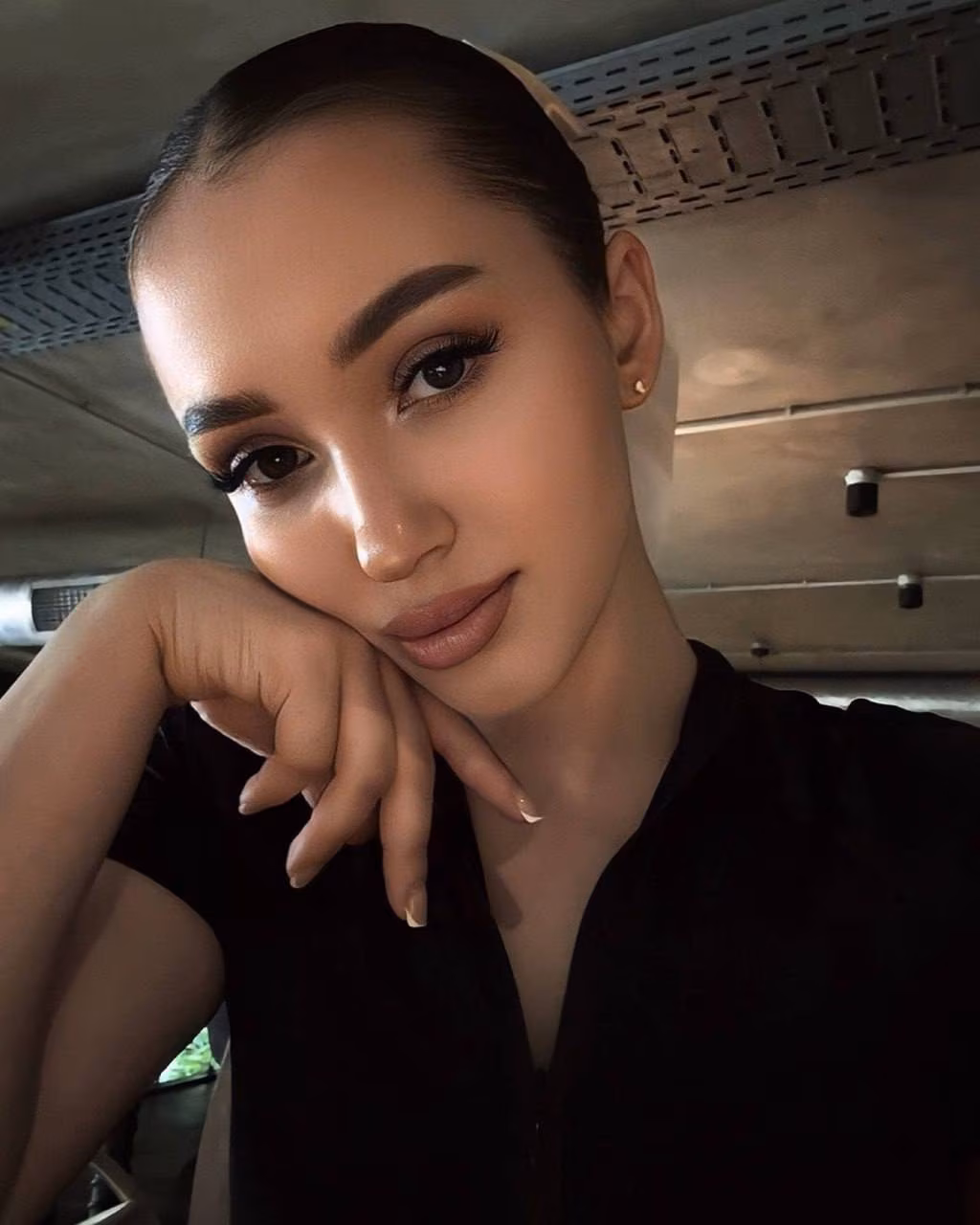 Viktoriia 21 Kropyvnytskyi  Ukraine Je veux vivre en couple et être heureuse