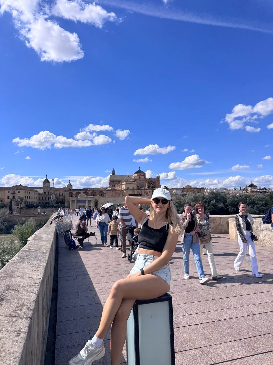 Olena 42 Benalmadena Spain Prête à créer une histoire de couple magnifique