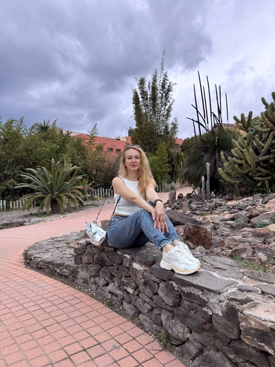 Olena 42 Benalmadena Spain Prête à créer une histoire de couple magnifique