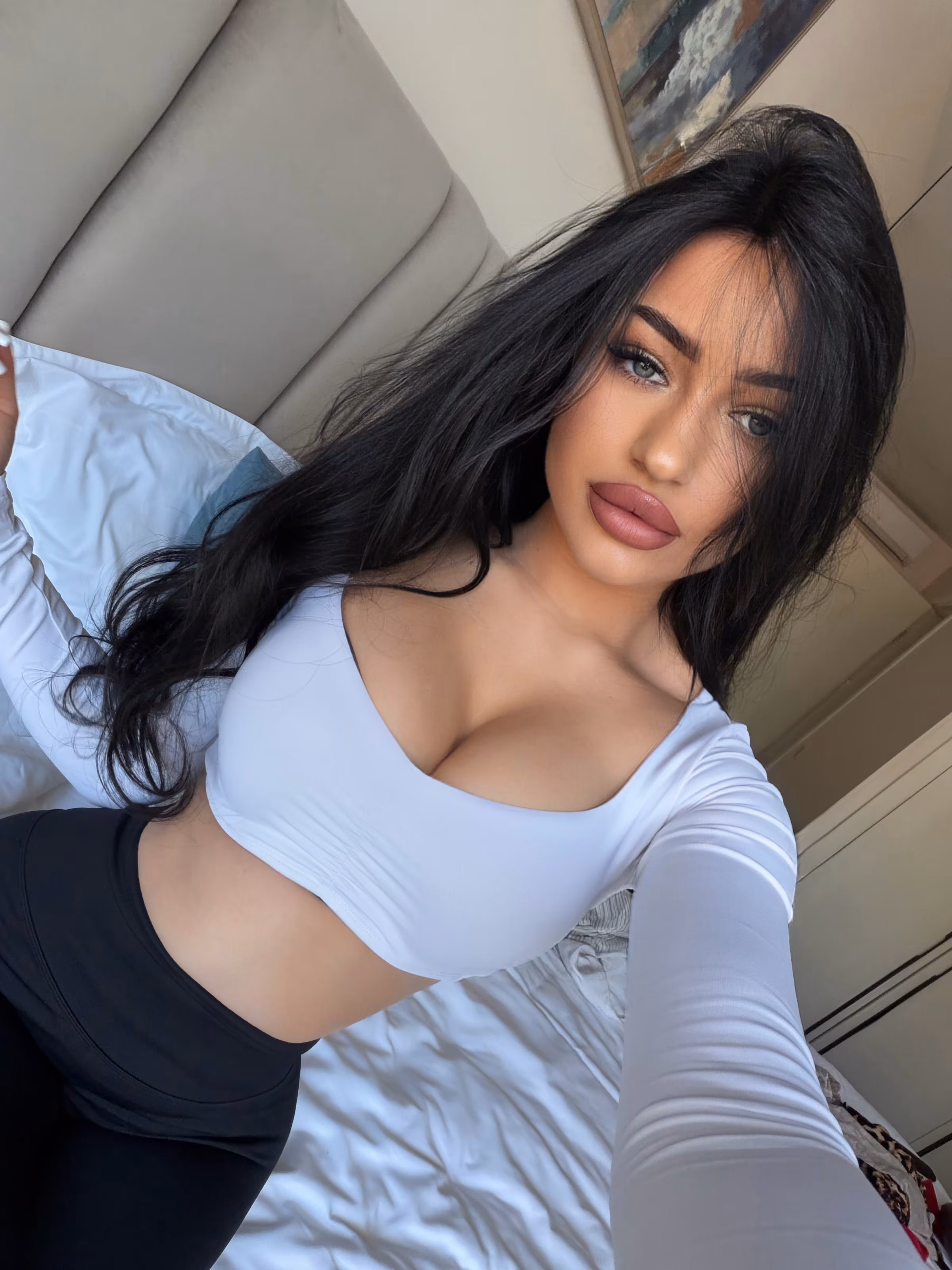 Valeriia 18 Vinnytsia Ukraine Prête à m investir pleinement dans mon couple