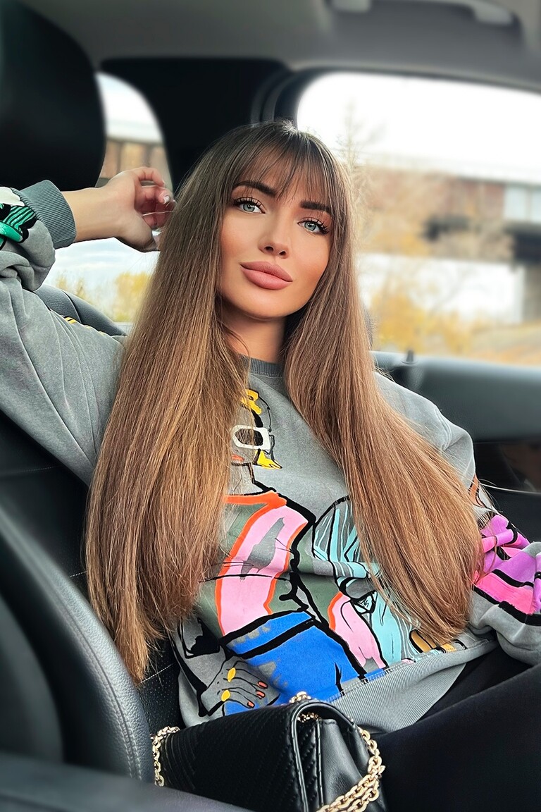 Vicky russian dating uk